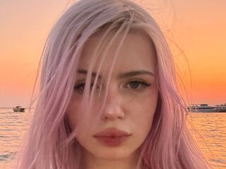 hot webcam slut NelidaTidd