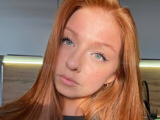 free live chat NicoleTatako