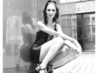 chat room live sex show Oleander