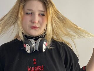 cam girl fingering pussy PilarVanhee