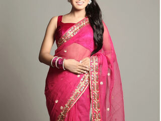 girl showing tits PriyaArmani