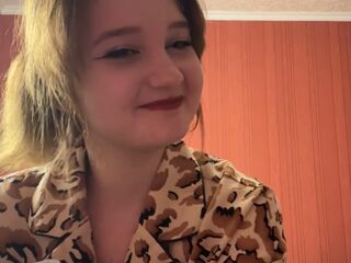 camslut naked RendaKhairallah