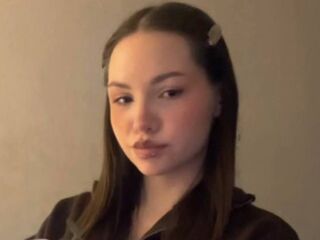 naked webcamgirl photo RolandeViscarra