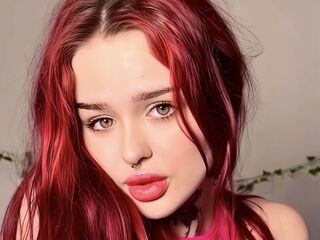 girl showing pussy RozieRed