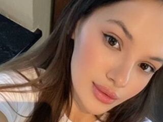 camporn SantinaHeckle