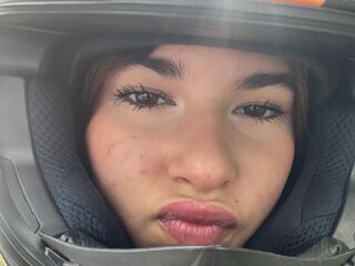 chat room live sex cam SaritaLane