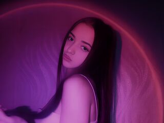 camgirl masturbating with vibrator ShantellSaville