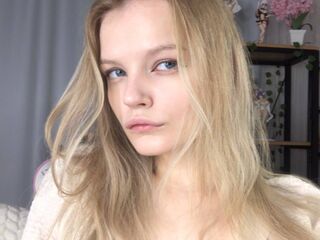 sexy webcamgirl picture ShelyMilan