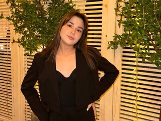 hot webcam slut ShirleenDubie