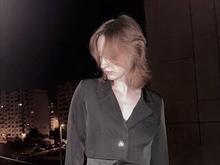 cam hooker chatroom ShirleenWiens