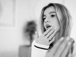 naughty cam girl StaceeyBrown