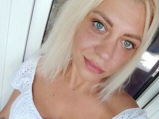 naughty camgirl masturbating StasyTraiin