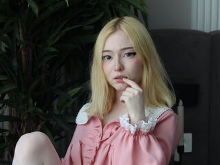 nude camgirl photo SunnivaBeckey