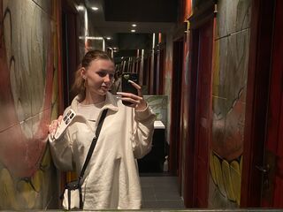 camgirl chatroom ToriDanceer