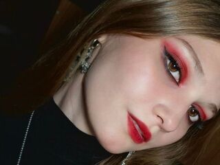 webcam strip tease show TracieLauseng
