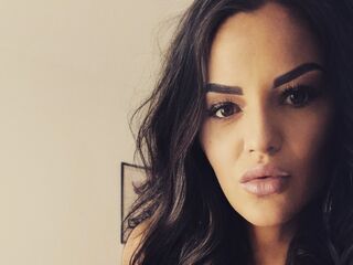 Kinky webcam ValentinaValee
