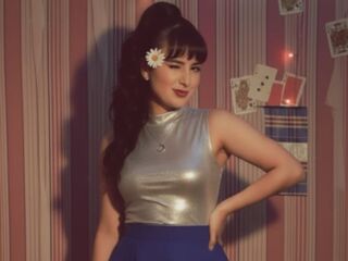 camgirl playing with dildo ZaylaAmin