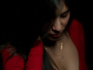 strip show ZephyraSadiq