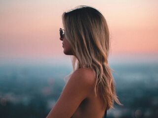 cyber sex show aliva